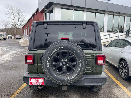 2022 Jeep Wrangler Willys