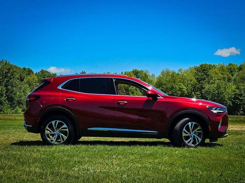 Cinnabar Metallic 2023 Buick Envision Essence AWD