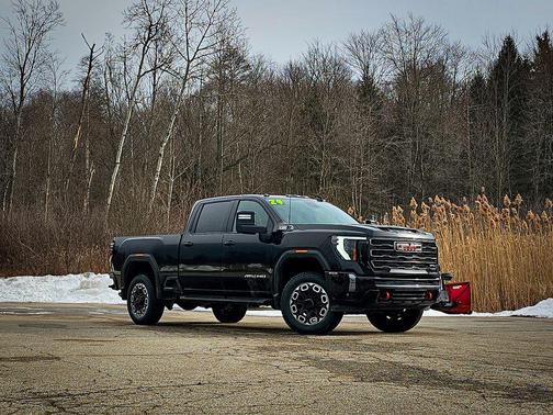 2024 GMC Sierra 2500 AT4