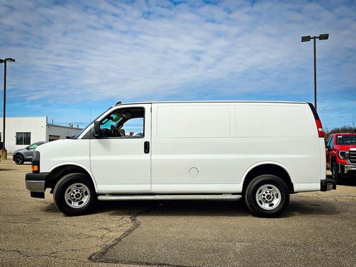 2024 GMC Savana 2500 Work Van