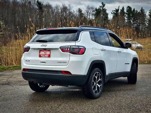 Bright White Clearcoat 2026 Jeep Compass Limited
