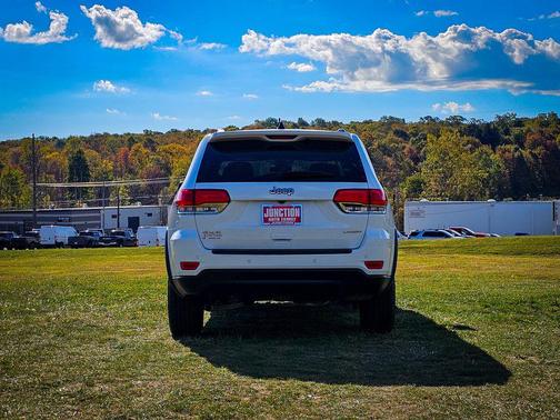 2019 Jeep Grand Cherokee Laredo