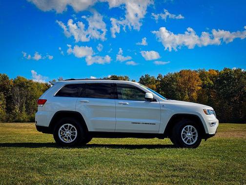 2019 Jeep Grand Cherokee Laredo