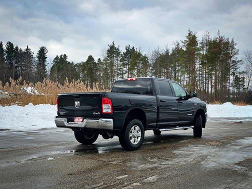 2020 RAM 2500 Big Horn Crew Cab 4X4 6'4' Box