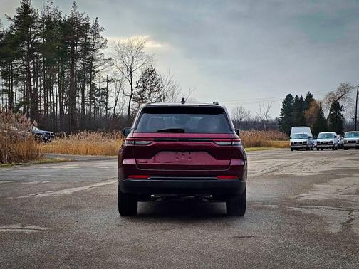 2024 Jeep Grand Cherokee Altitude