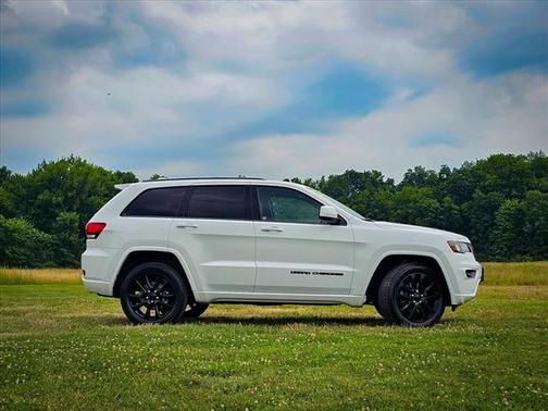 2021 Jeep Grand Cherokee Laredo