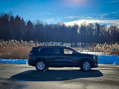 2026 GMC Acadia Elevation AWD