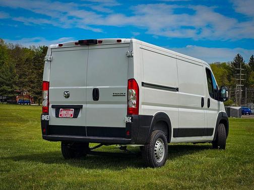 Bright White Clearcoat 2026 RAM ProMaster 1500 Low Roof