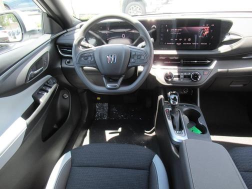 2025 Buick Envista Preferred FWD