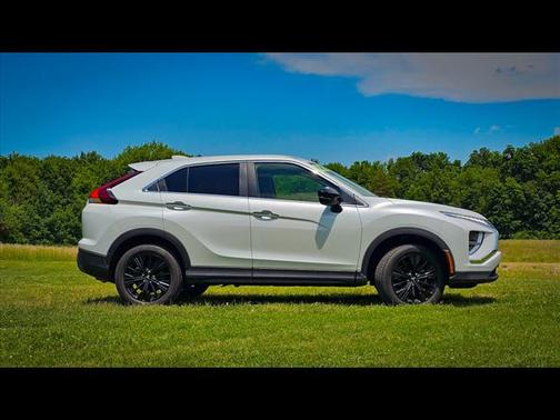 2022 Mitsubishi Eclipse Cross LE