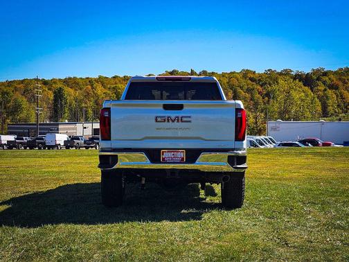 2026 GMC Sierra 2500 SLT