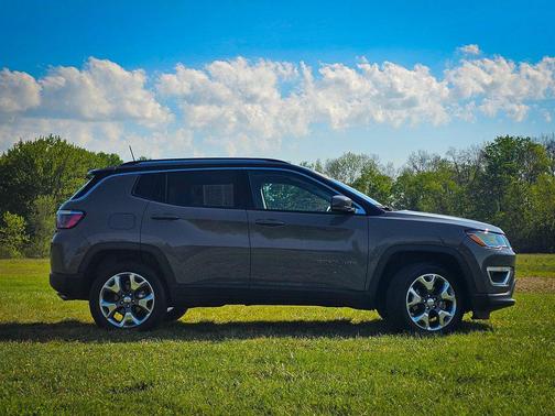 Sting-Gray Clearcoat 2021 Jeep Compass Limited