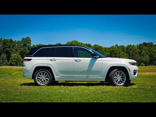 2024 Jeep Grand Cherokee Summit