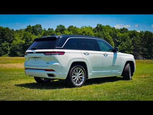 2024 Jeep Grand Cherokee Summit