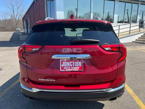 Red Quartz Tintcoat 2020 GMC Terrain SLT