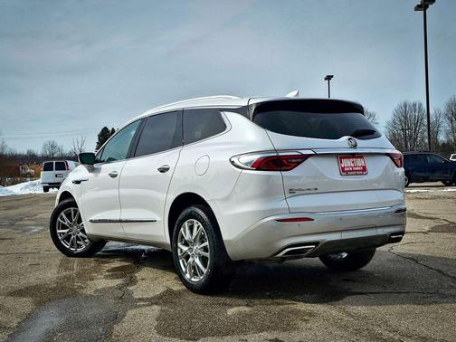 2023 Buick Enclave Essence AWD