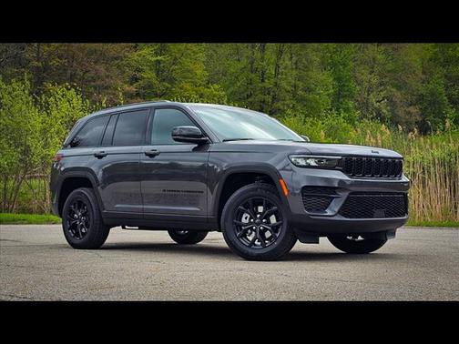2025 Jeep Grand Cherokee Altitude