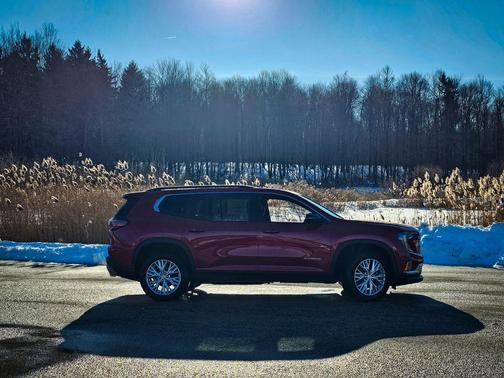 2026 GMC Acadia Elevation AWD