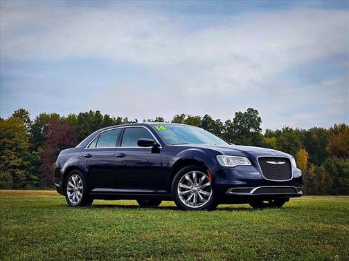 2016 Chrysler 300 Limited