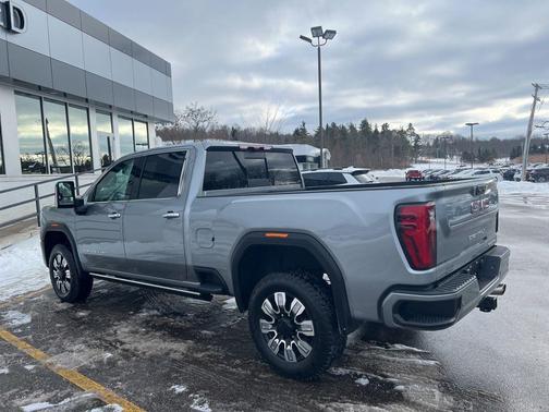 2024 GMC Sierra 2500 Denali