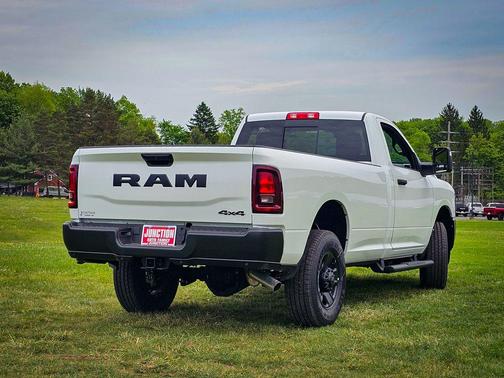 Bright White Clearcoat 2026 RAM 3500 Tradesman Regular Cab 4x4 8' Box