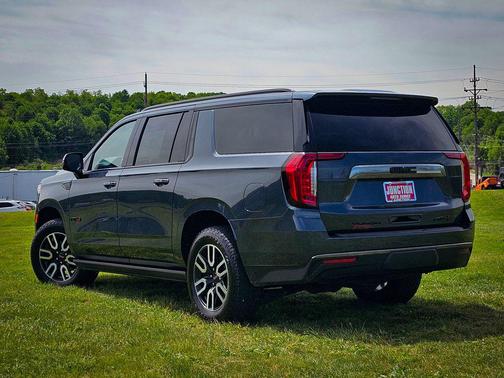 Dark Sky Metallic 2021 GMC Yukon XL 4WD AT4