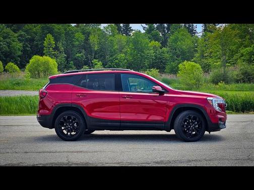 2022 GMC Terrain SLT