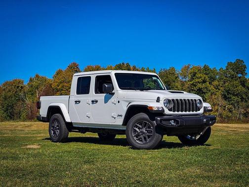 2025 Jeep Gladiator Sport S