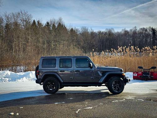 2021 Jeep Wrangler Unlimited Sahara