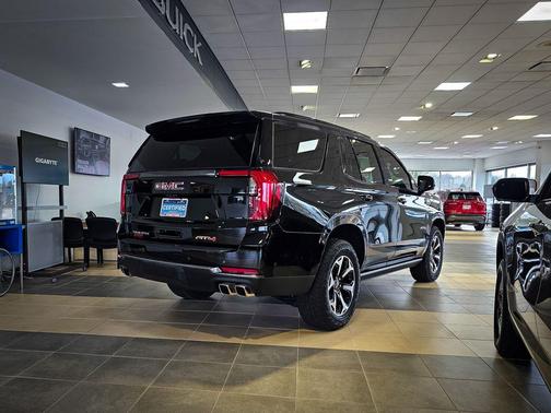 2026 GMC Yukon 4WD AT4