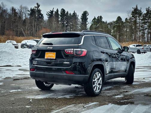 2024 Jeep Compass Latitude Lux