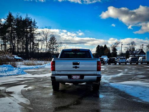 2017 Chevrolet Silverado 1500 2LT