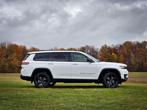 2025 Jeep Grand Cherokee L Altitude