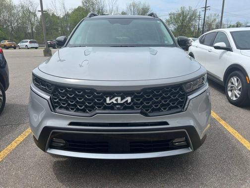 Wolf Gray 2023 Kia Sorento SX