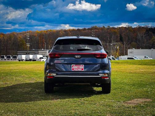 2022 Kia Sportage LX