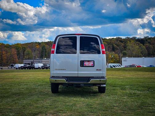 2025 GMC Savana 2500 RWD 3500 Extended Wheelbase Work Van