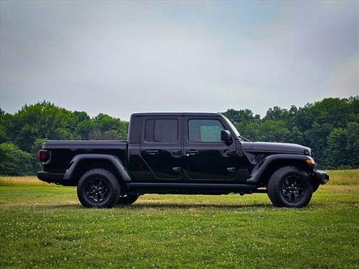 2022 Jeep Gladiator Willys