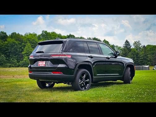 2025 Jeep Grand Cherokee Limited X
