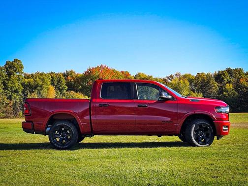 Molten Red Pearlcoat 2027 RAM 1500 Big Horn/Lone Star