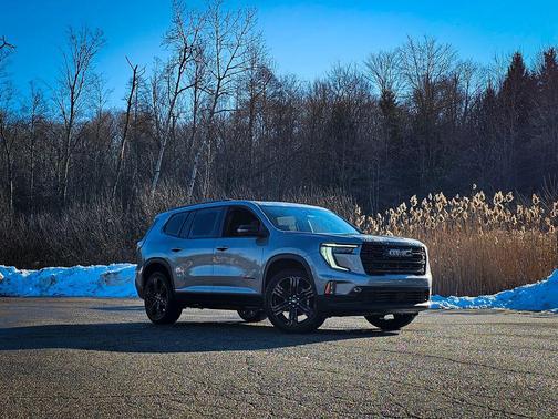 2026 GMC Acadia Elevation AWD
