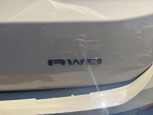 Desert Sand Metallic 2023 GMC Terrain SLE