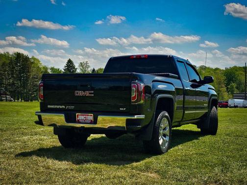 Onyx Black 2018 GMC Sierra 1500 SLT
