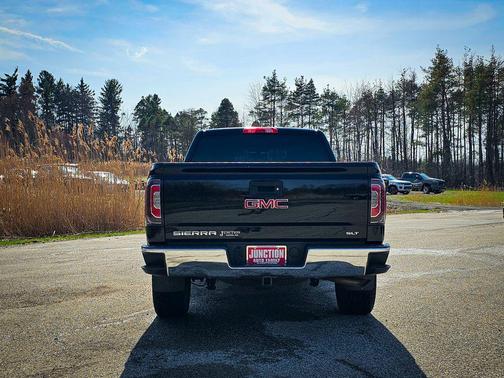 Onyx Black 2018 GMC Sierra 1500 SLT