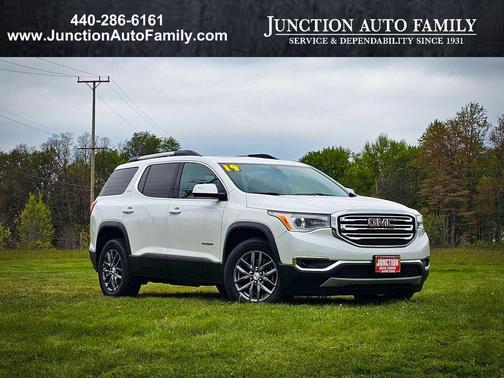 White Frost Tricoat 2019 GMC Acadia SLT-1
