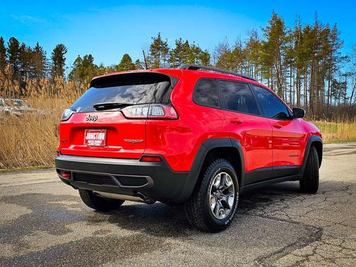 Firecracker Red Clearcoat 2019 Jeep Cherokee Trailhawk