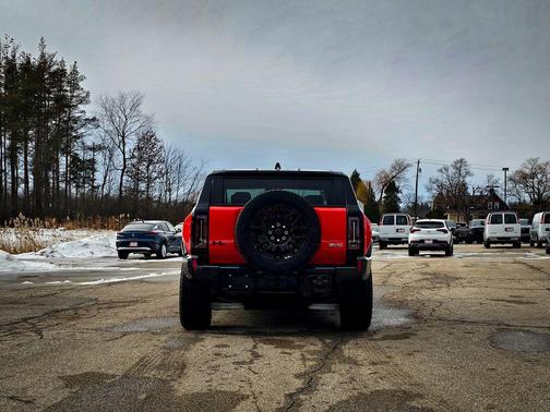 2025 GMC HUMMER EV SUV 2X
