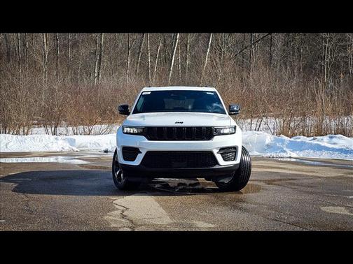 2025 Jeep Grand Cherokee Altitude