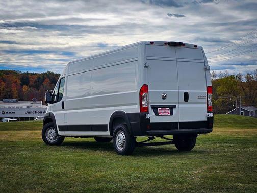 2026 RAM ProMaster 2500 Tradesman