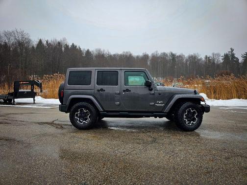 2017 Jeep Wrangler Unlimited Sahara