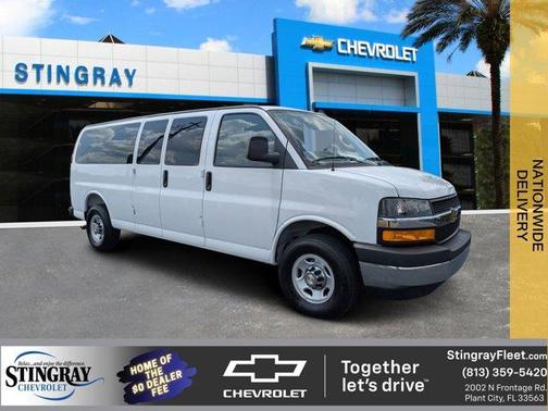 2025 Chevrolet Express 3500 LT